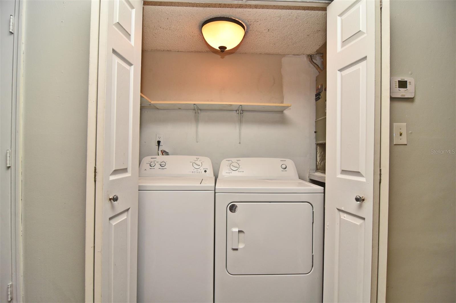 OAKLAND VILLAGE SEC 2 - Residential Lease