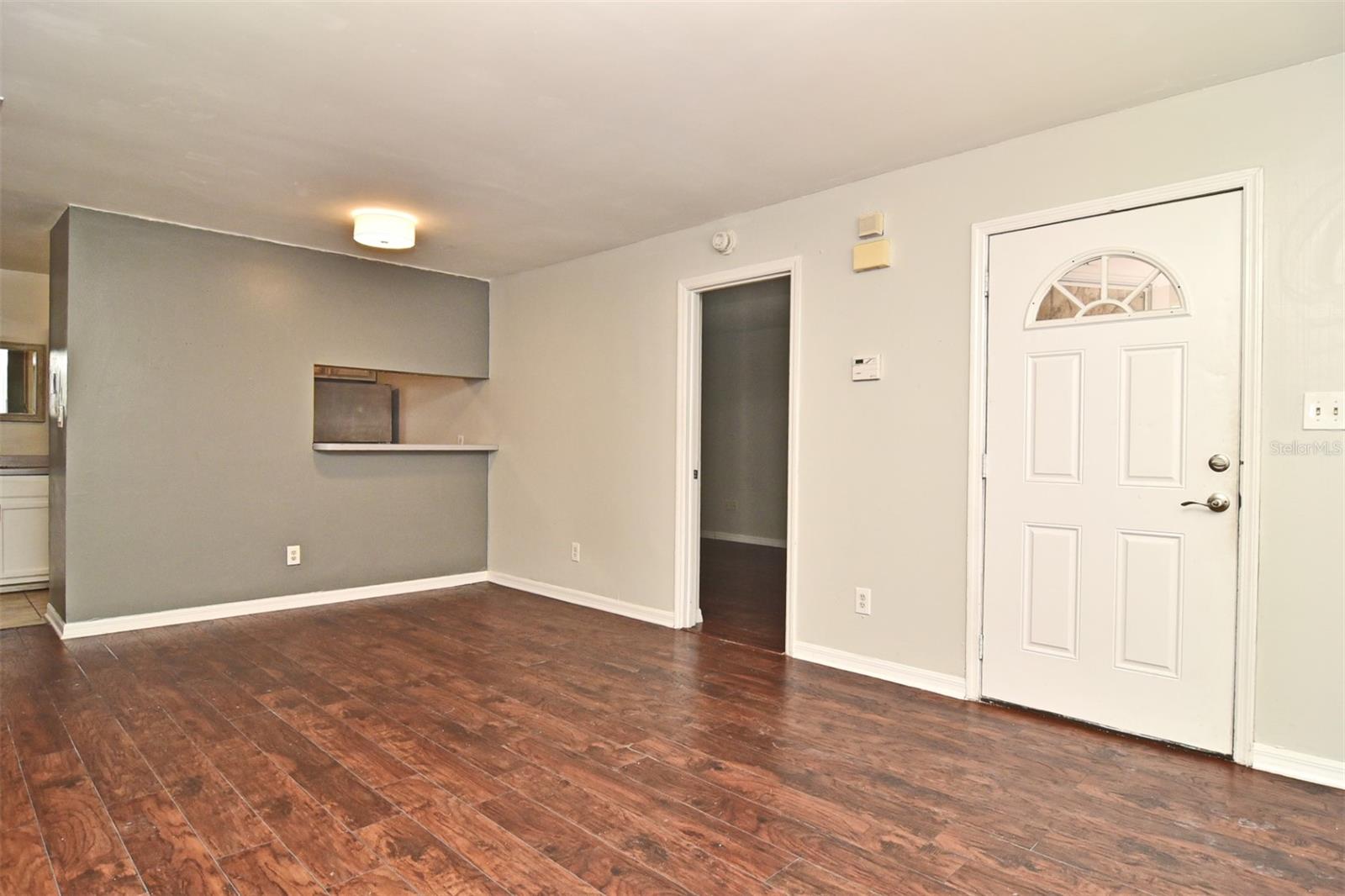 OAKLAND VILLAGE SEC 2 - Residential Lease