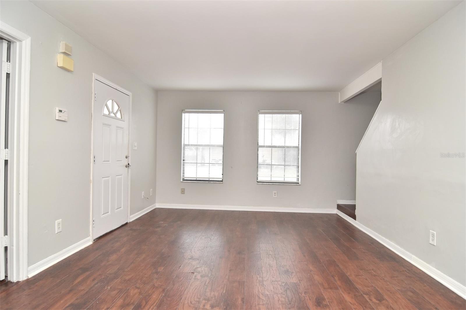 OAKLAND VILLAGE SEC 2 - Residential Lease