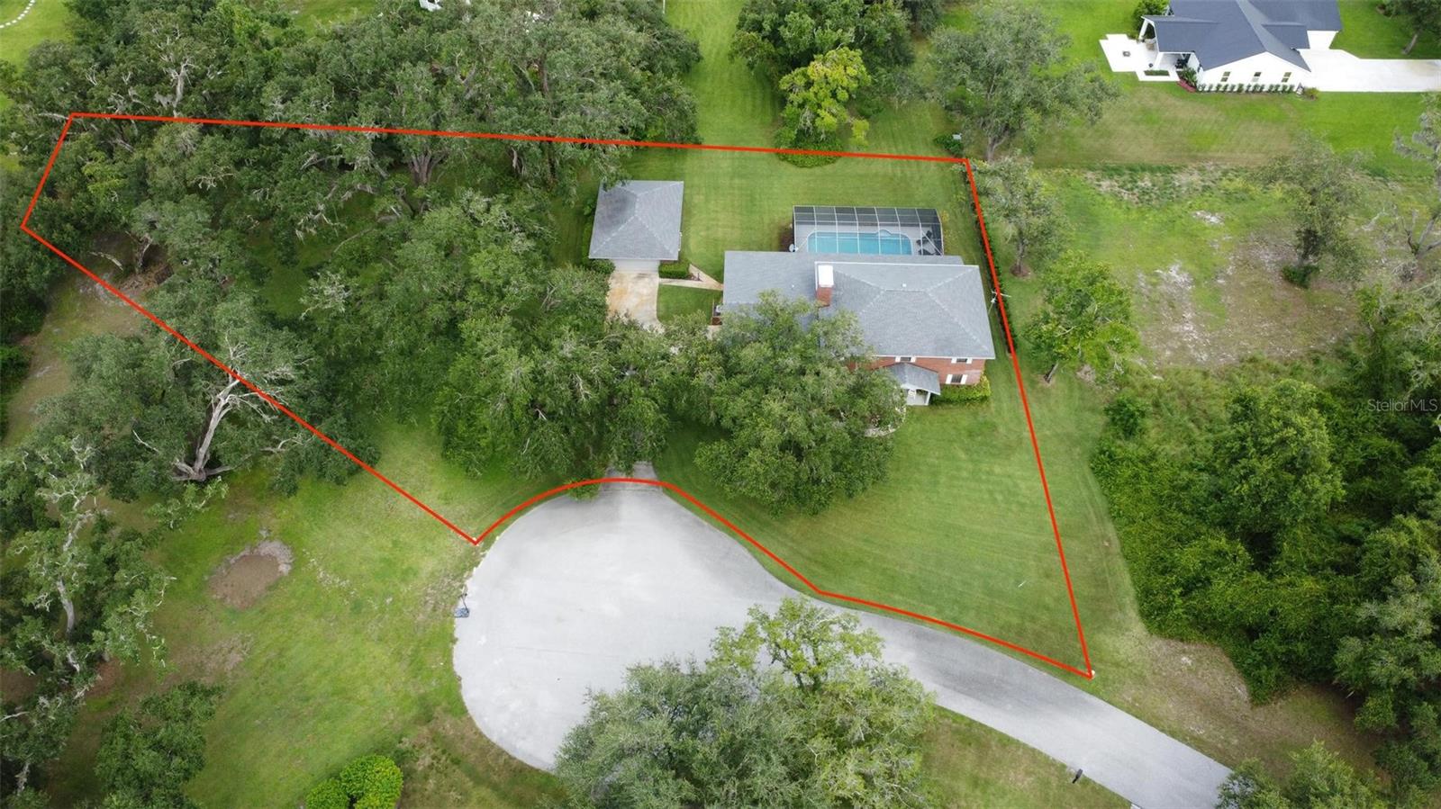 VOSS OAKS - Residential