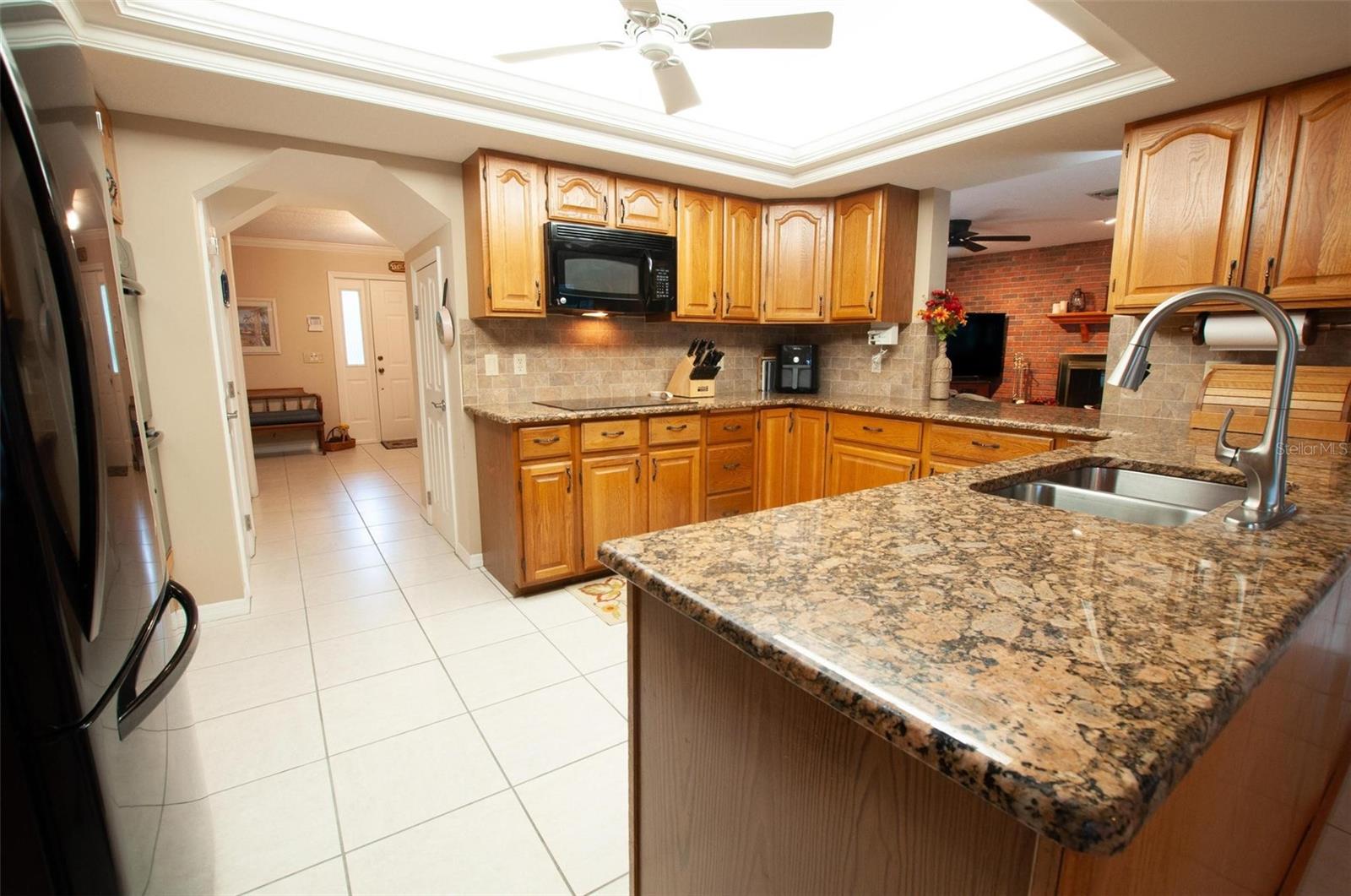 VOSS OAKS - Residential