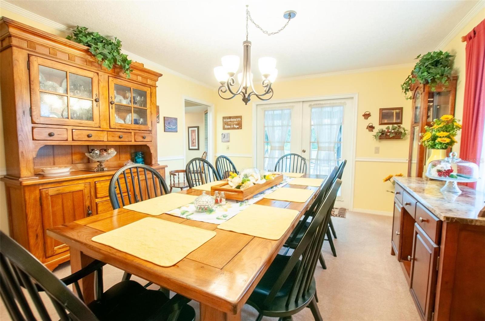 VOSS OAKS - Residential