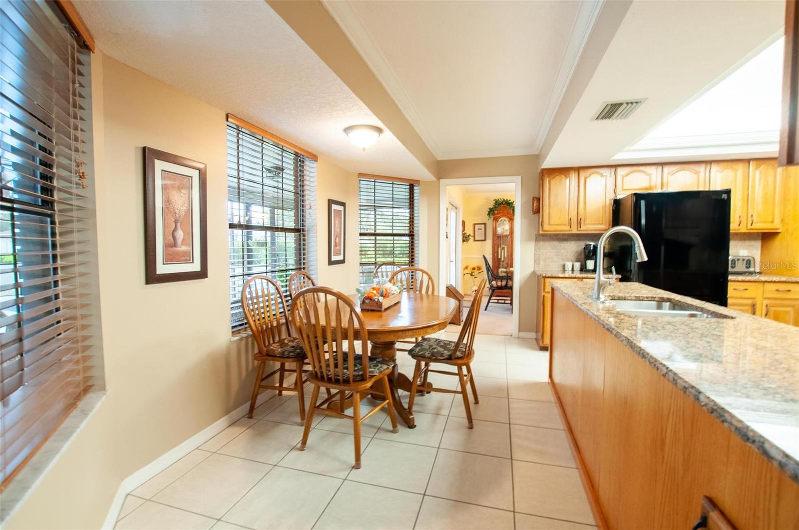 VOSS OAKS - Residential