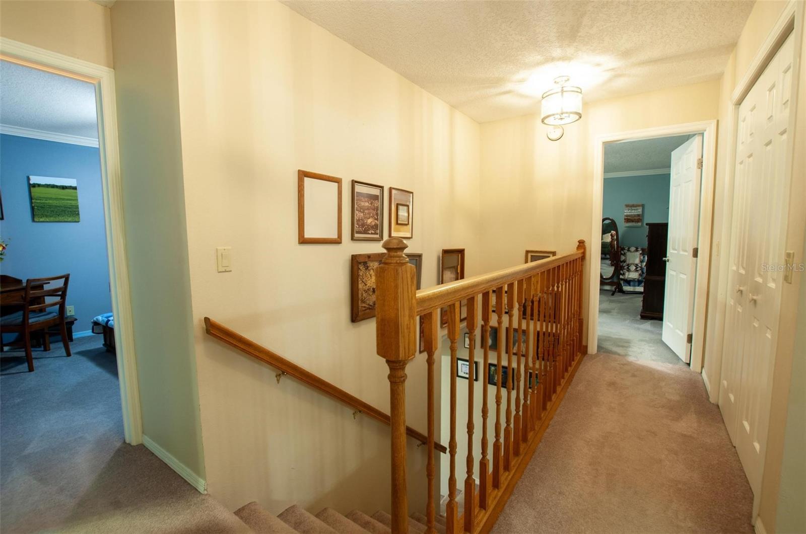 VOSS OAKS - Residential