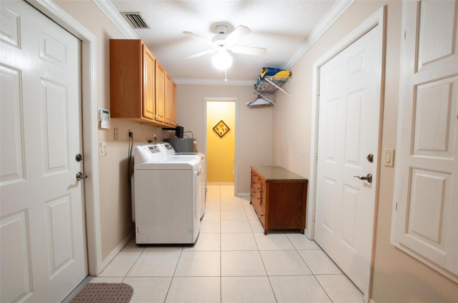 VOSS OAKS - Residential