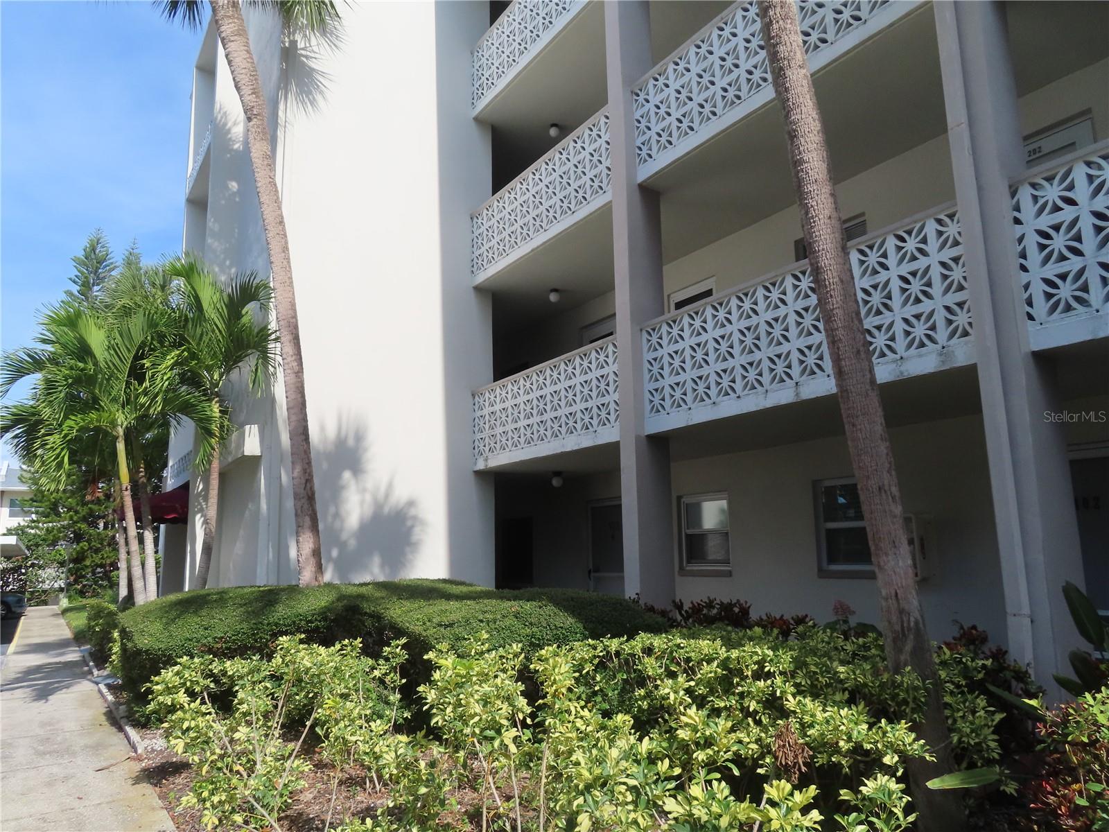 KALMIA CONDO - Residential