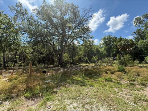 Tiny photo for 186 Gladys Avenue, Inglis, FL 34449 (MLS # G5112130)