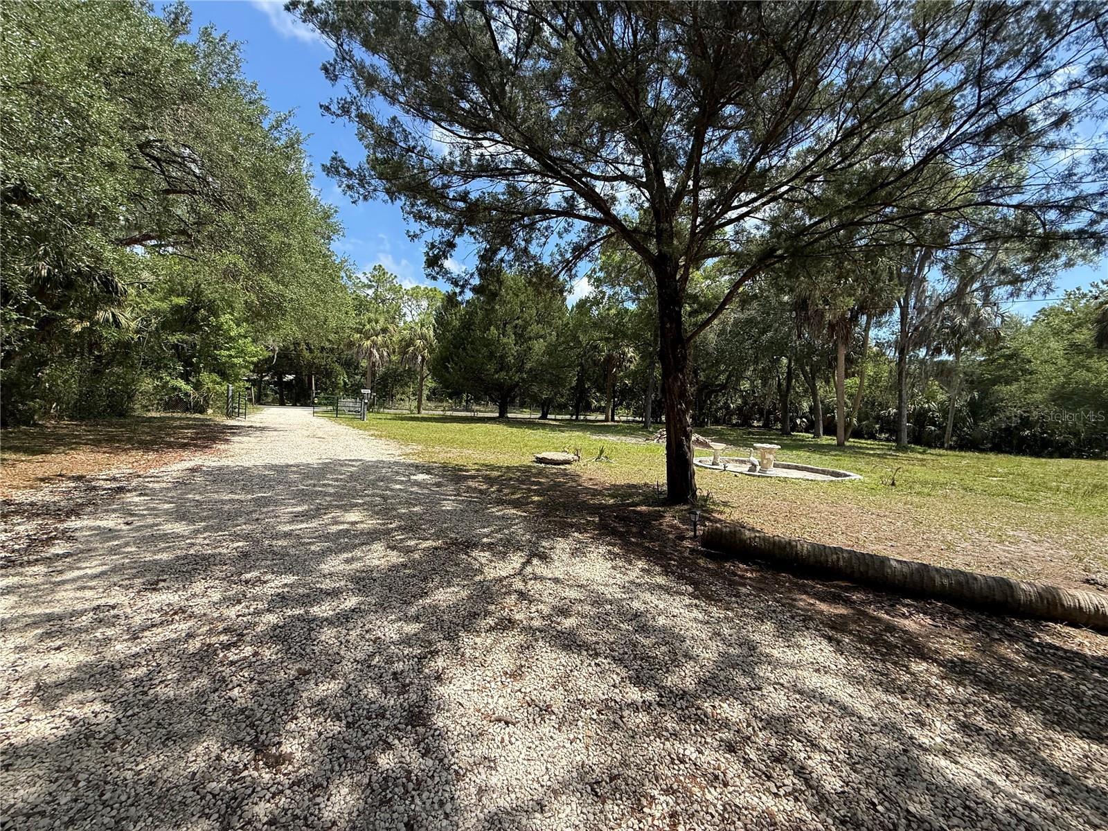 COSONS INGLIS ACRES - Residential