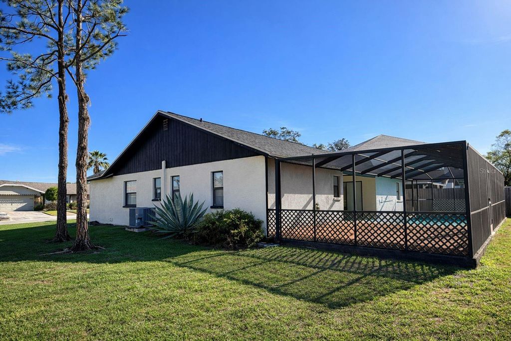 Photo of 516 Rapid Falls Drive, Brandon, FL 33511 (MLS # TB8447912)