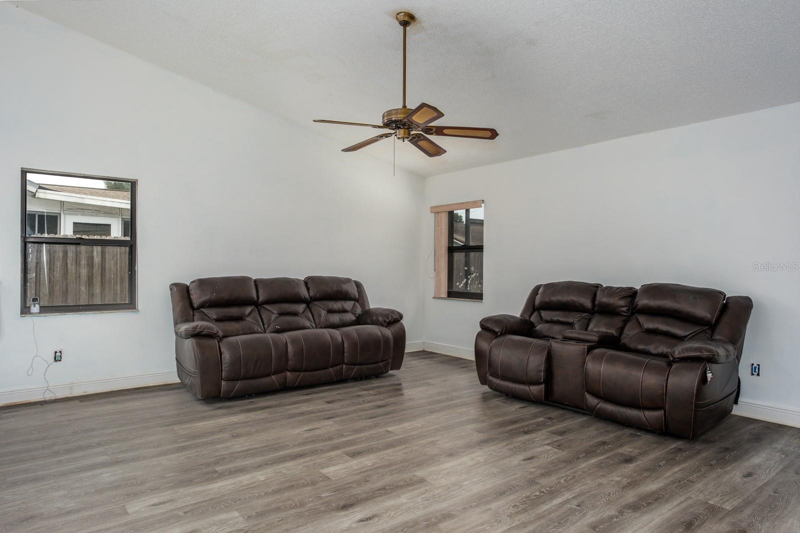 HIGHLAND RIDGE UNIT 1 - Residential