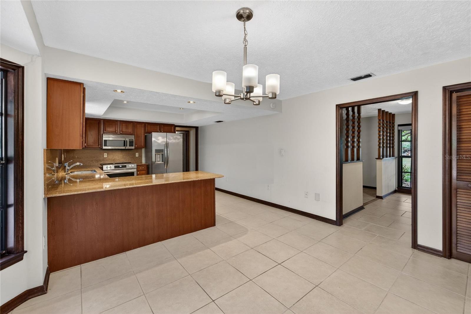 SHADOW RUN - Residential