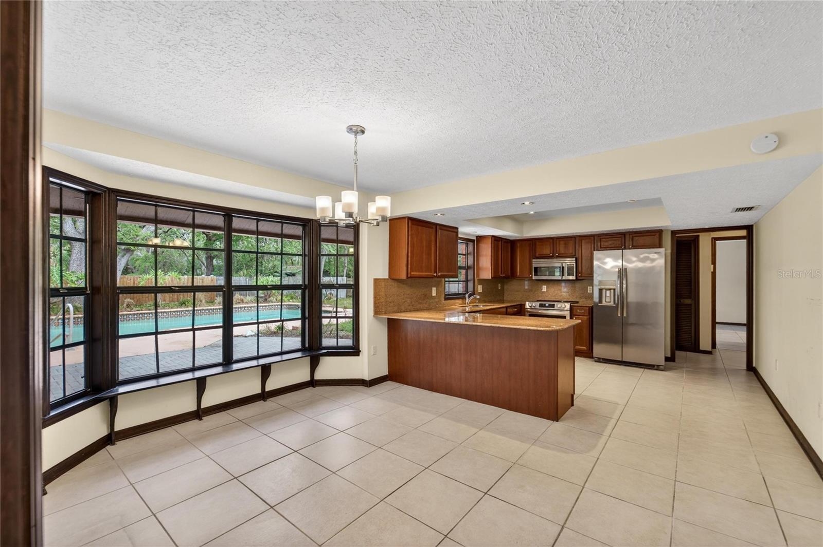 SHADOW RUN - Residential