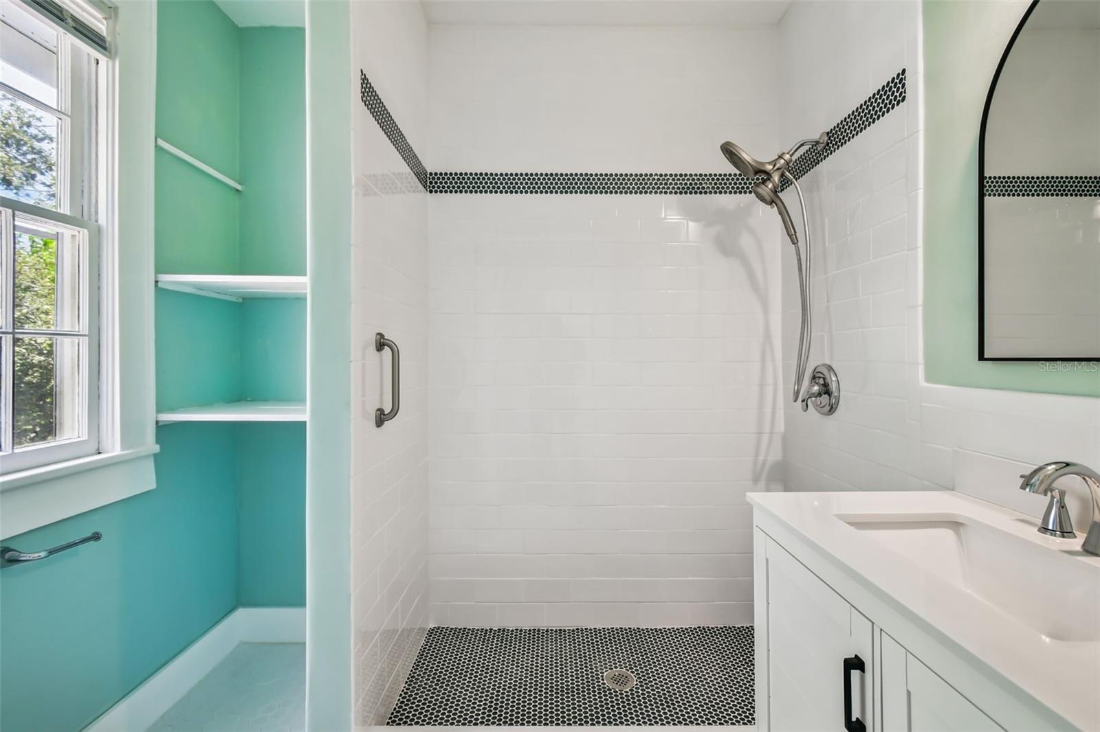 GROVE TERRACE - Residential