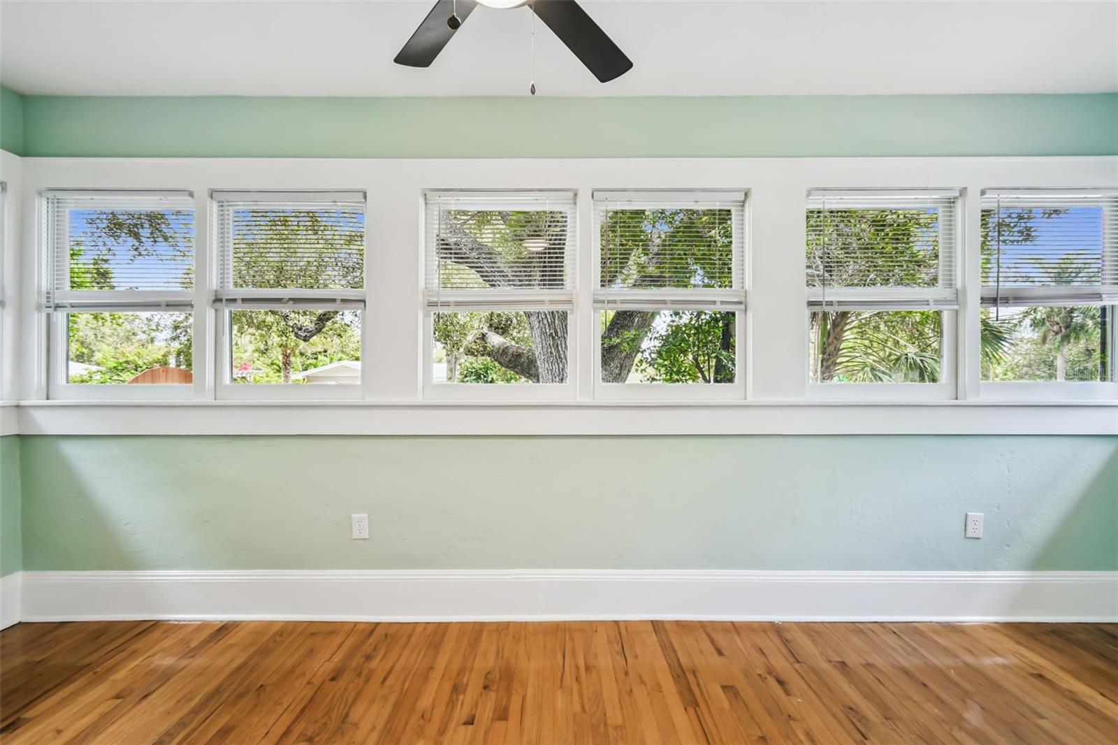 GROVE TERRACE - Residential