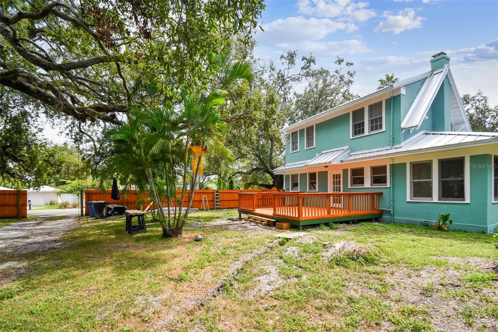 GROVE TERRACE - Residential