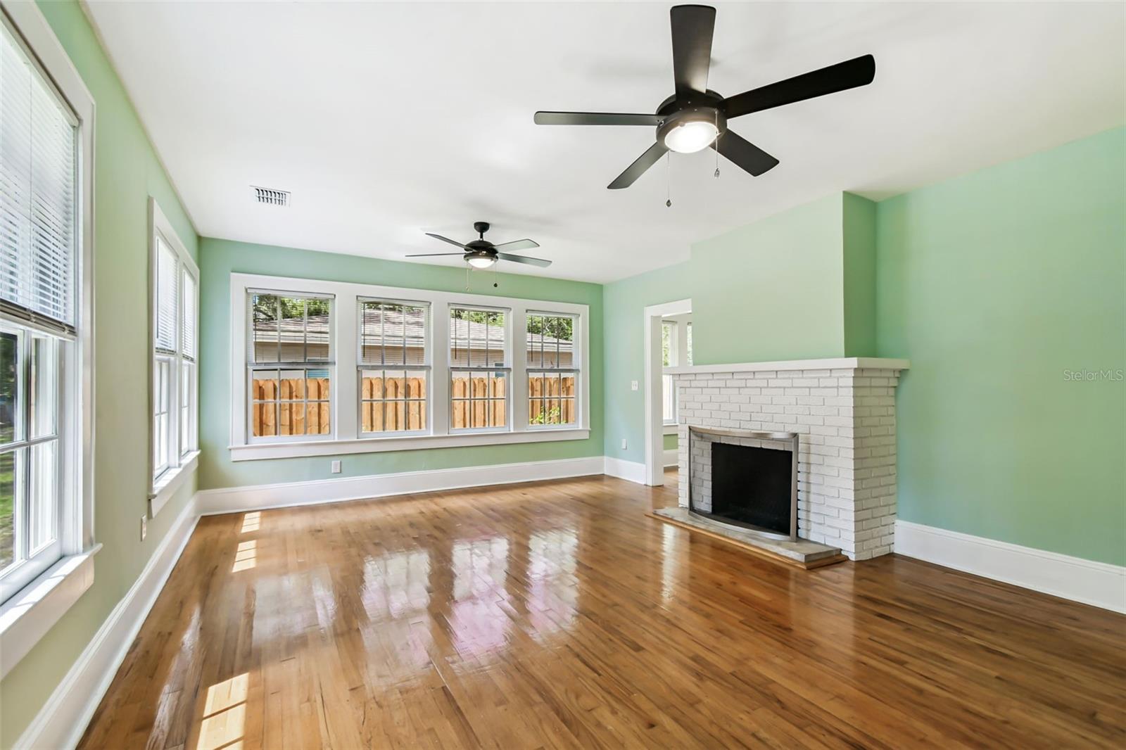 GROVE TERRACE - Residential