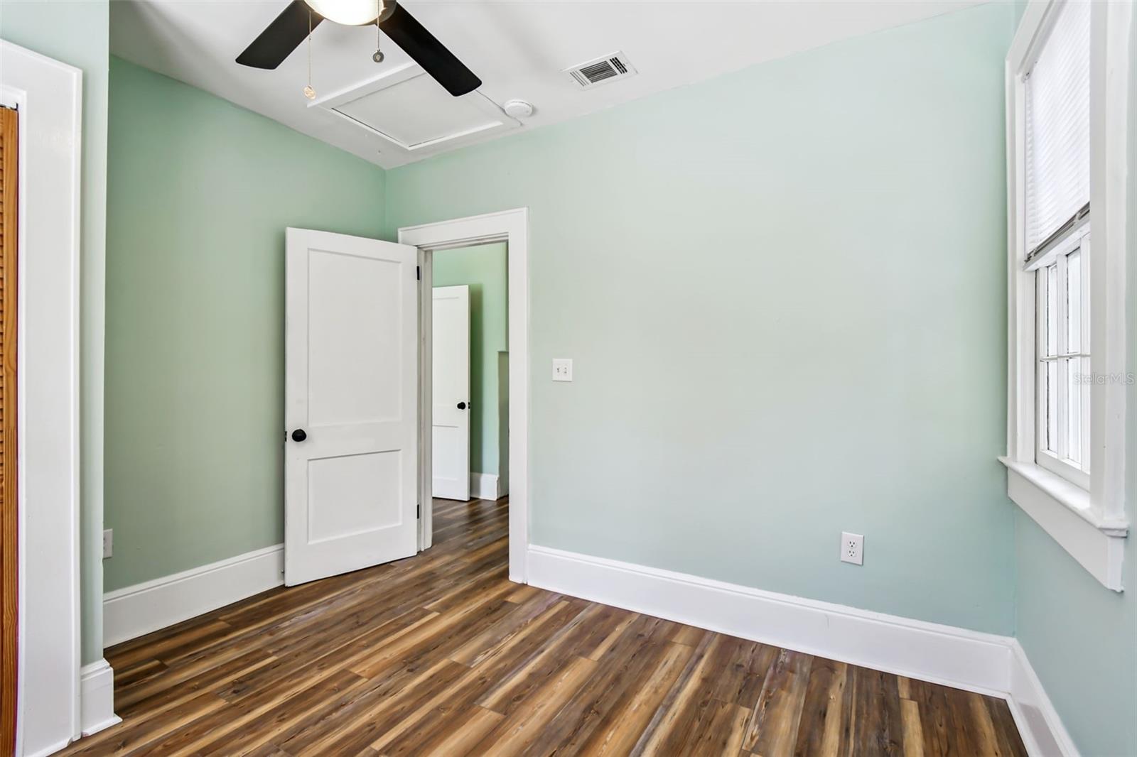 GROVE TERRACE - Residential