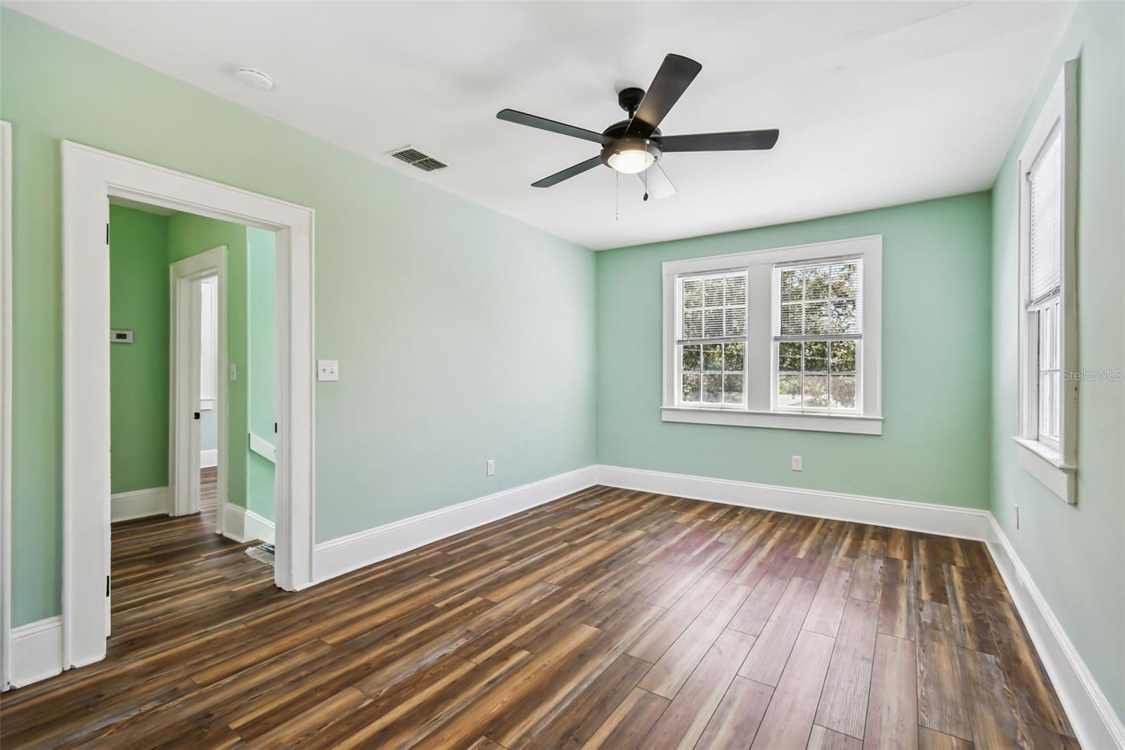 GROVE TERRACE - Residential