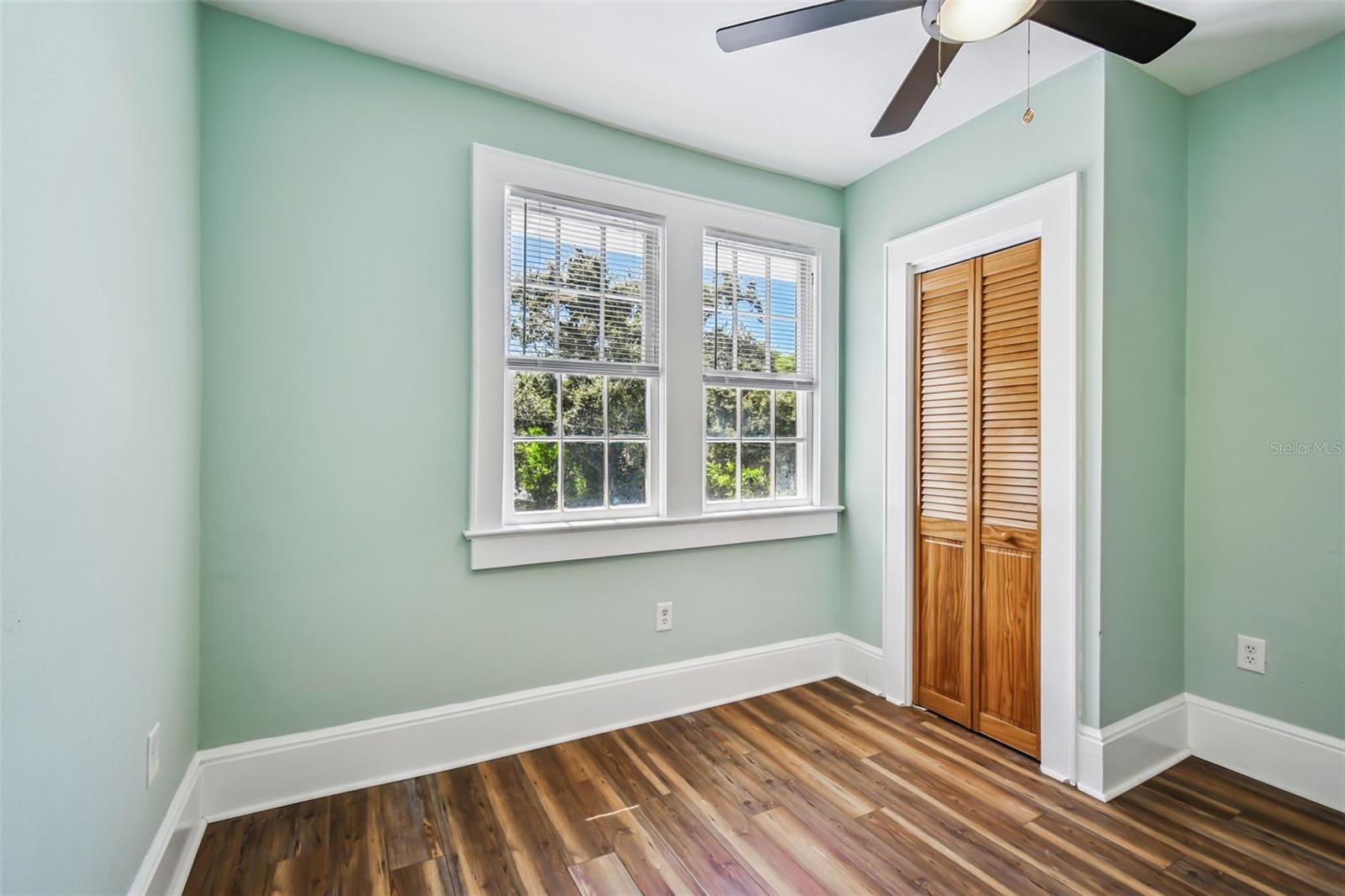 GROVE TERRACE - Residential