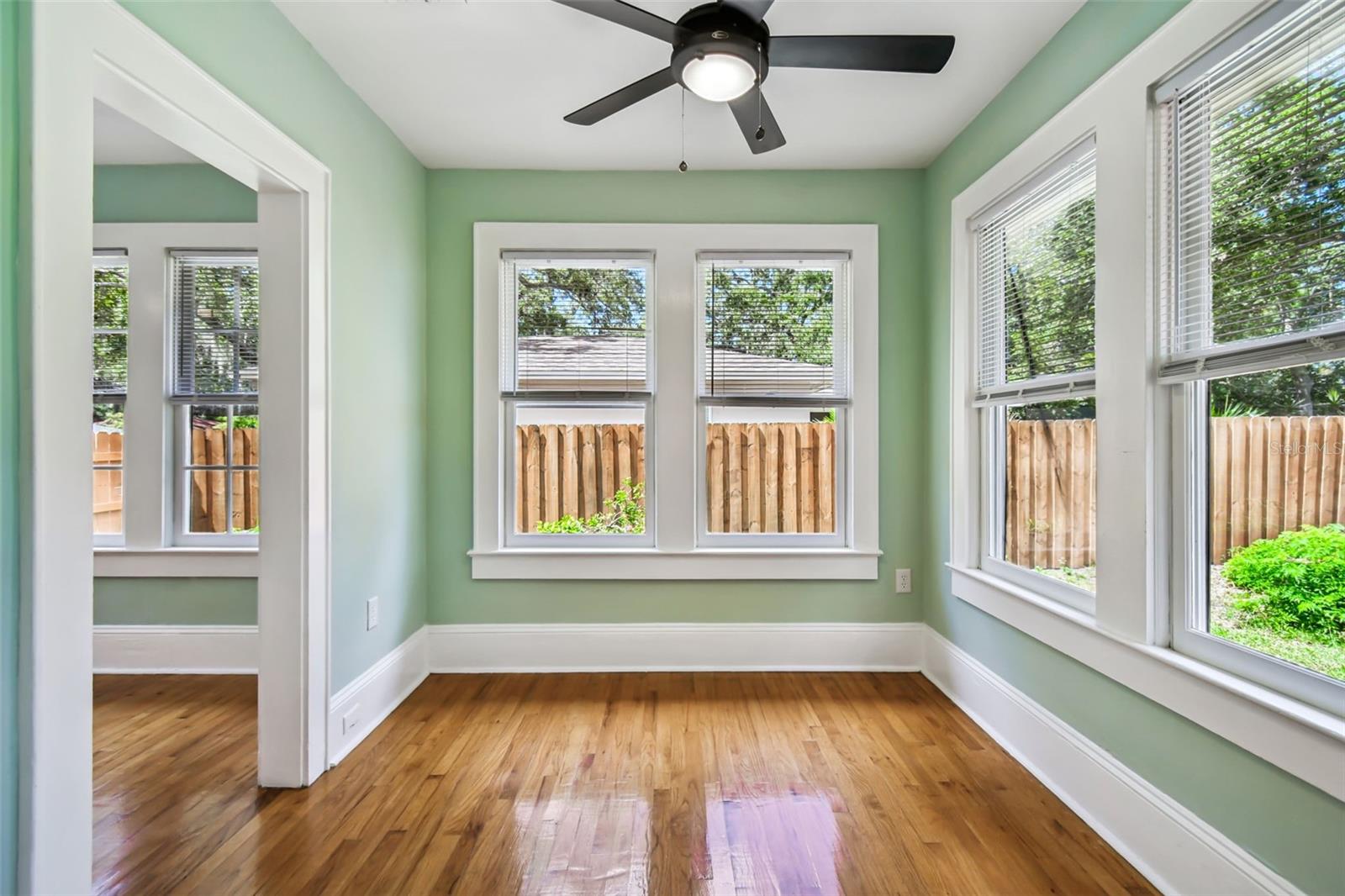 GROVE TERRACE - Residential