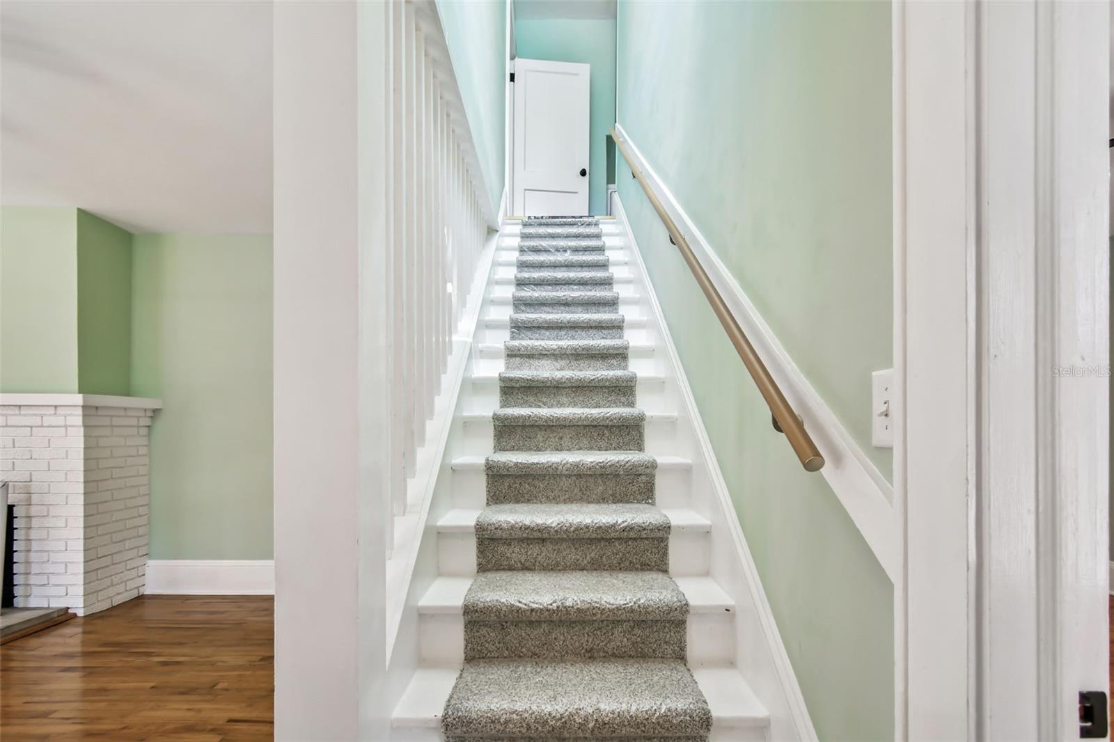 GROVE TERRACE - Residential