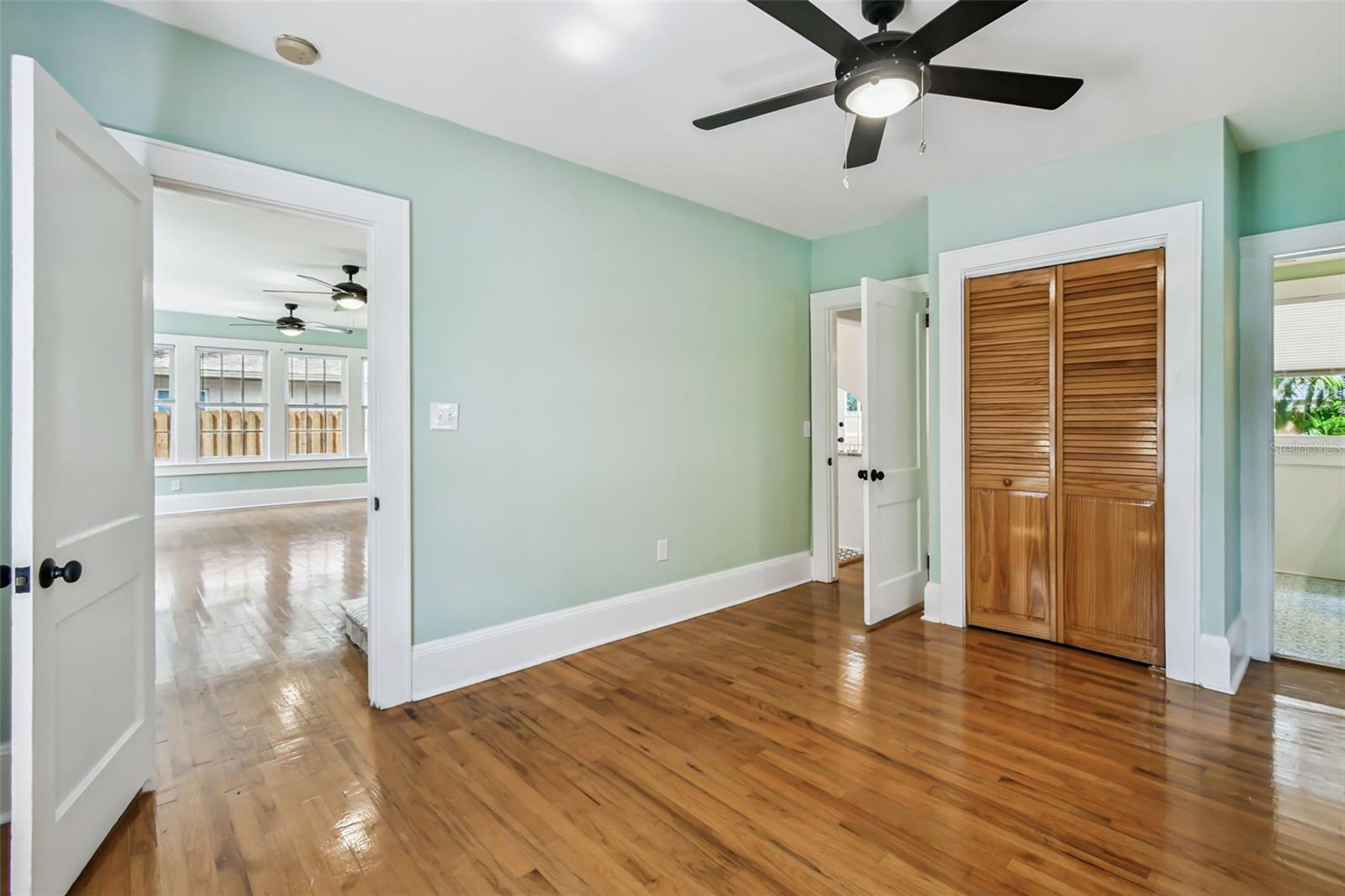 GROVE TERRACE - Residential