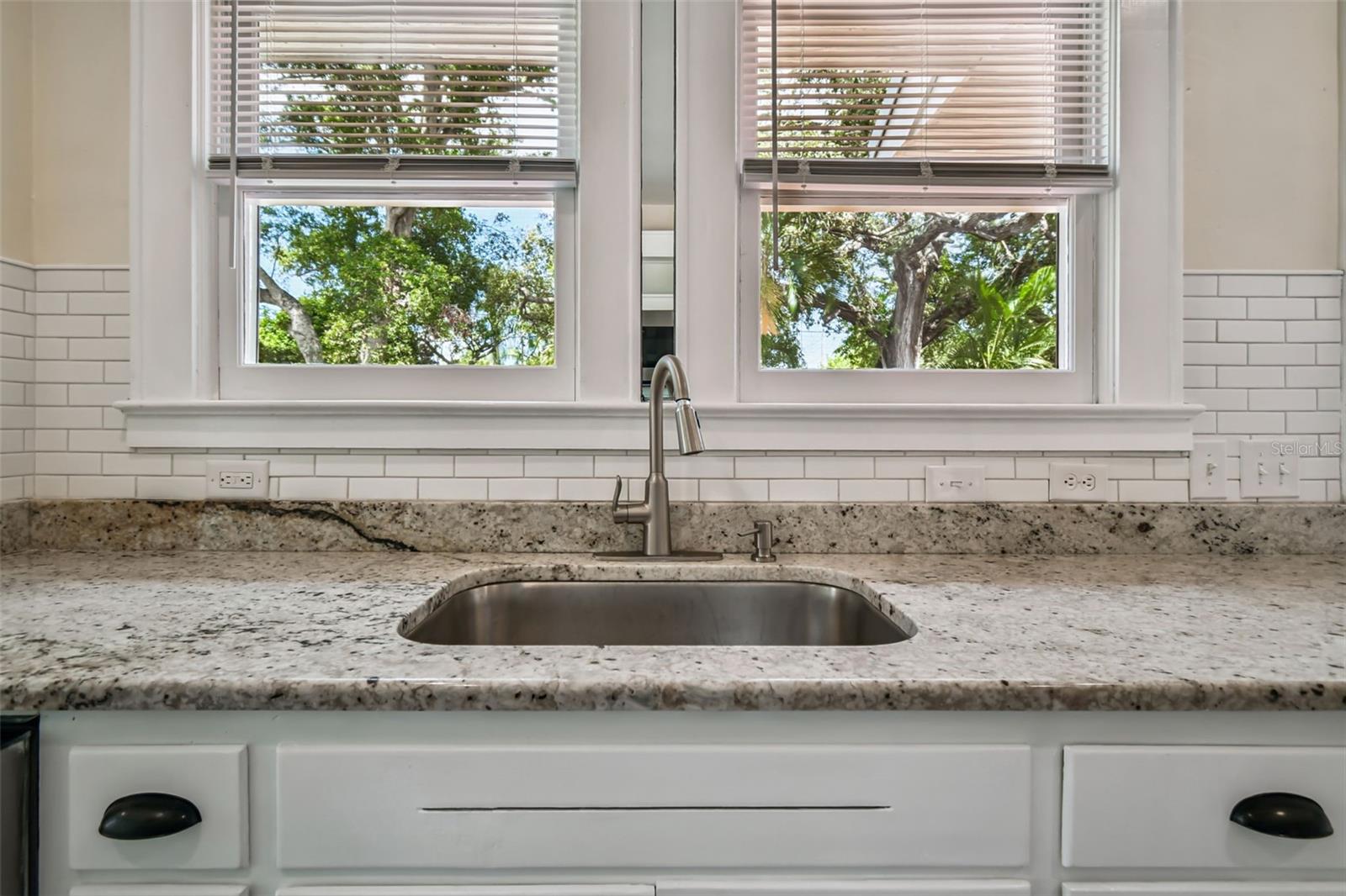 GROVE TERRACE - Residential