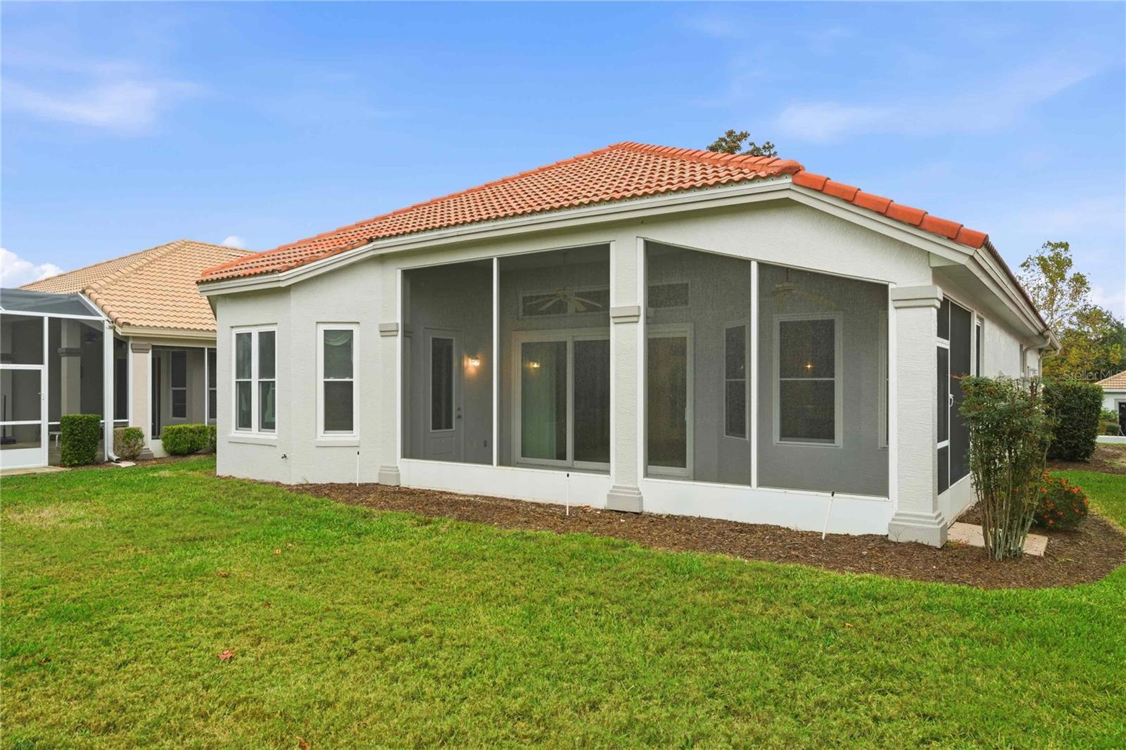 HILLSIDE VILLAS SECOND ADD - Residential