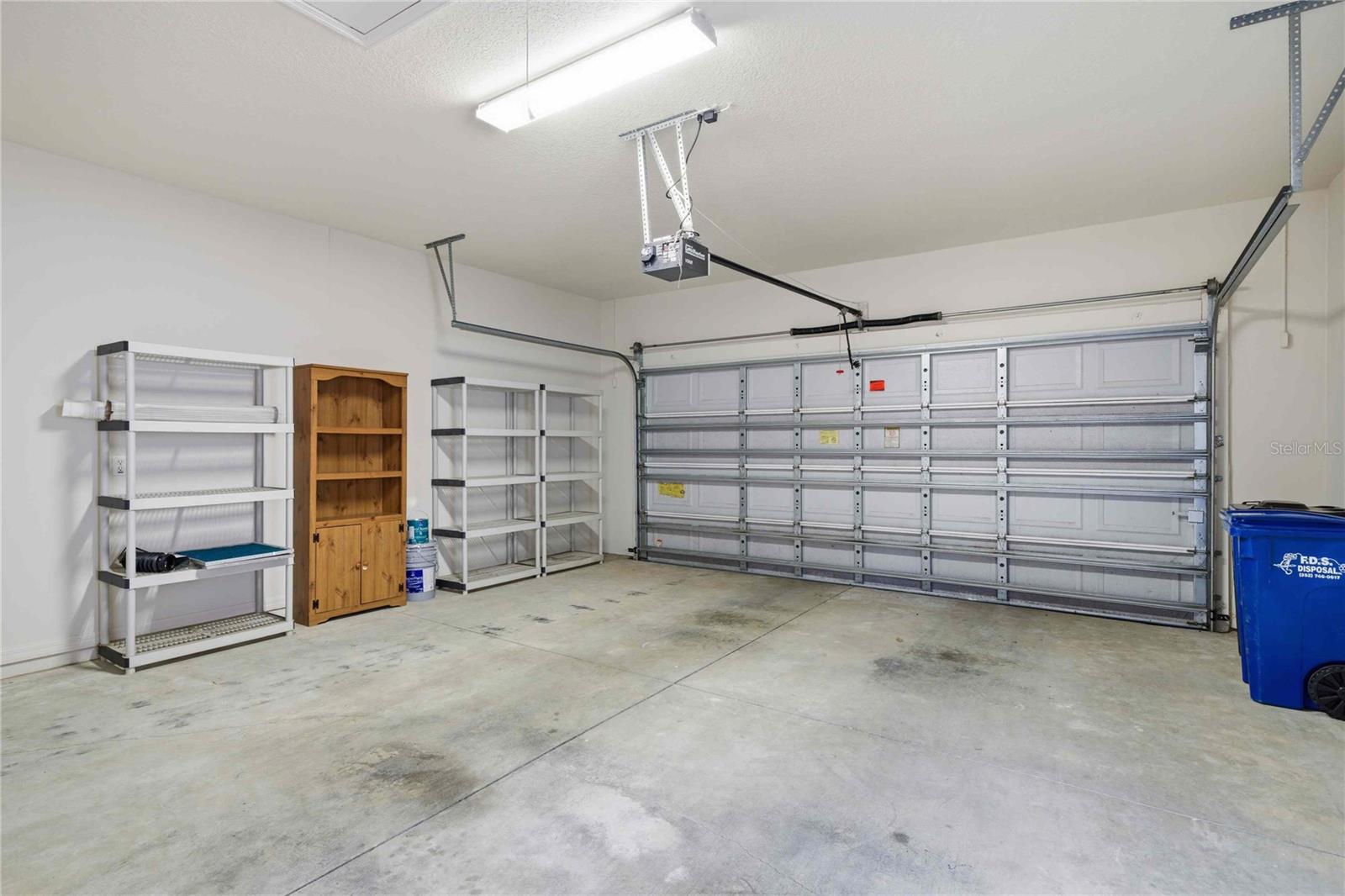 HILLSIDE VILLAS SECOND ADD - Residential