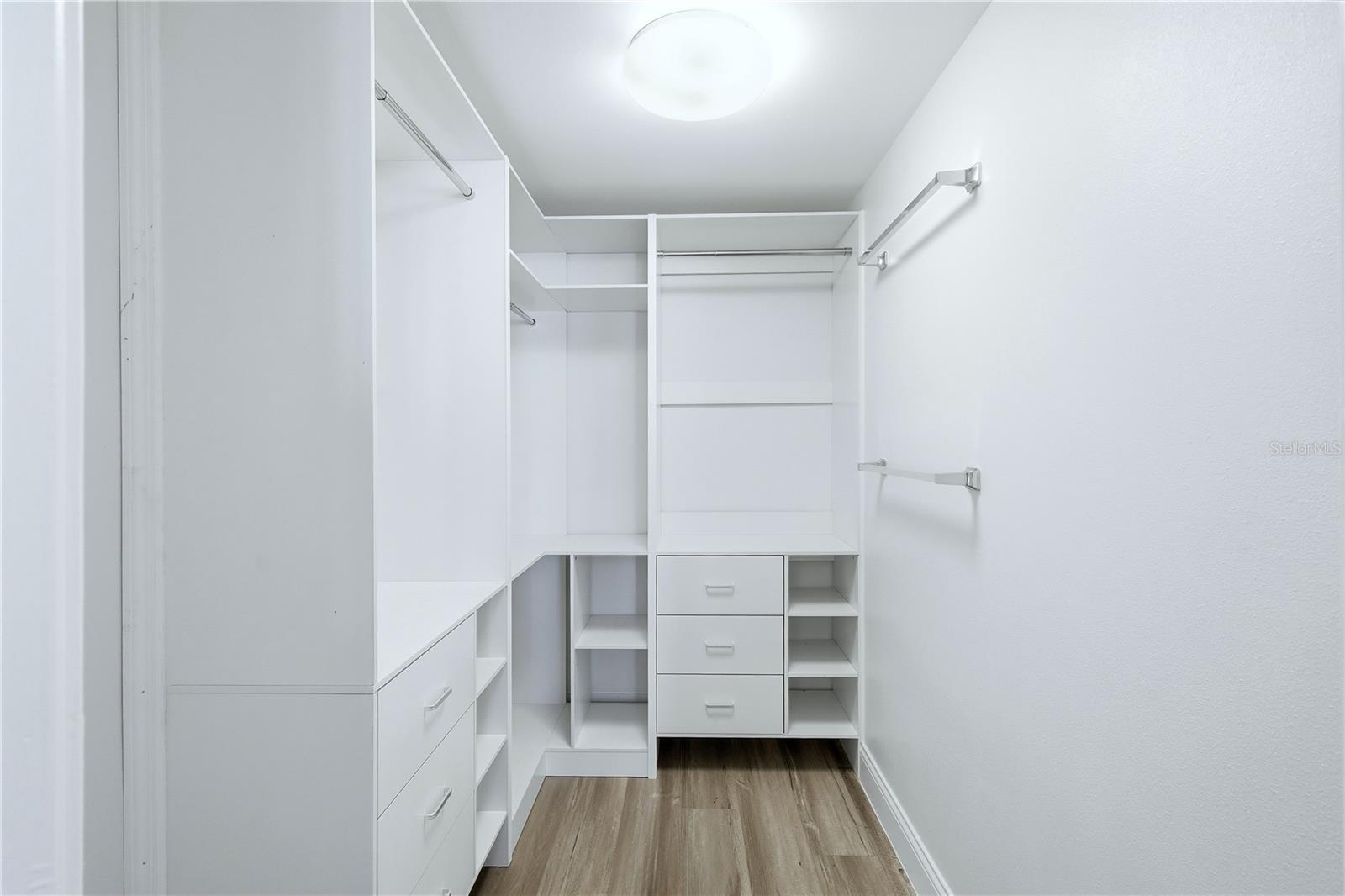 TOWERS - Residential