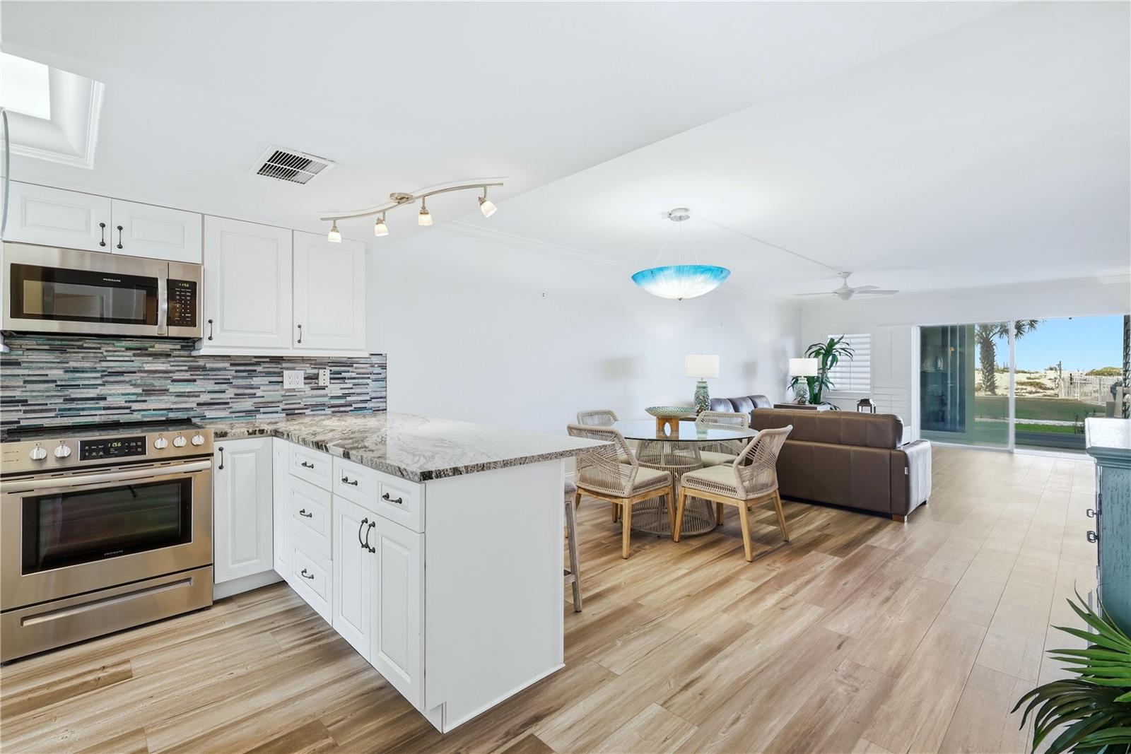 TOWERS - Residential