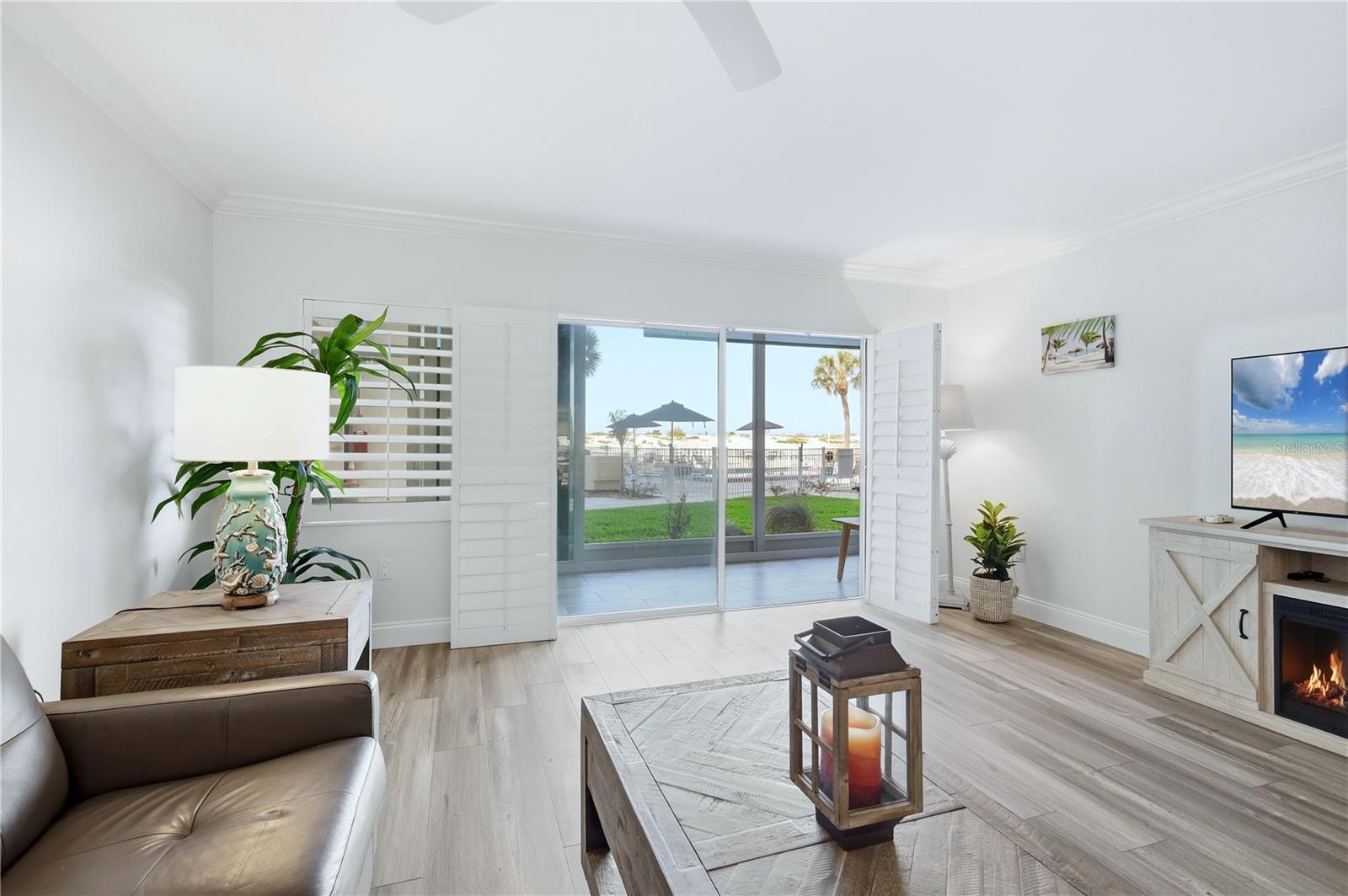 1150 TARPON CENTER DRIVE 1G