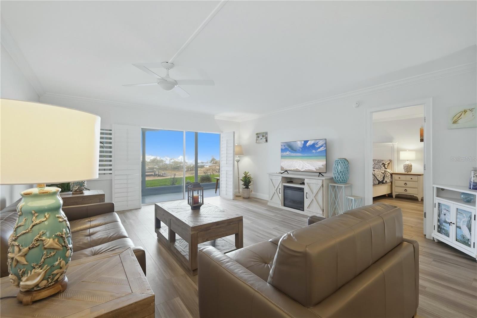 1150 TARPON CENTER DRIVE 1G