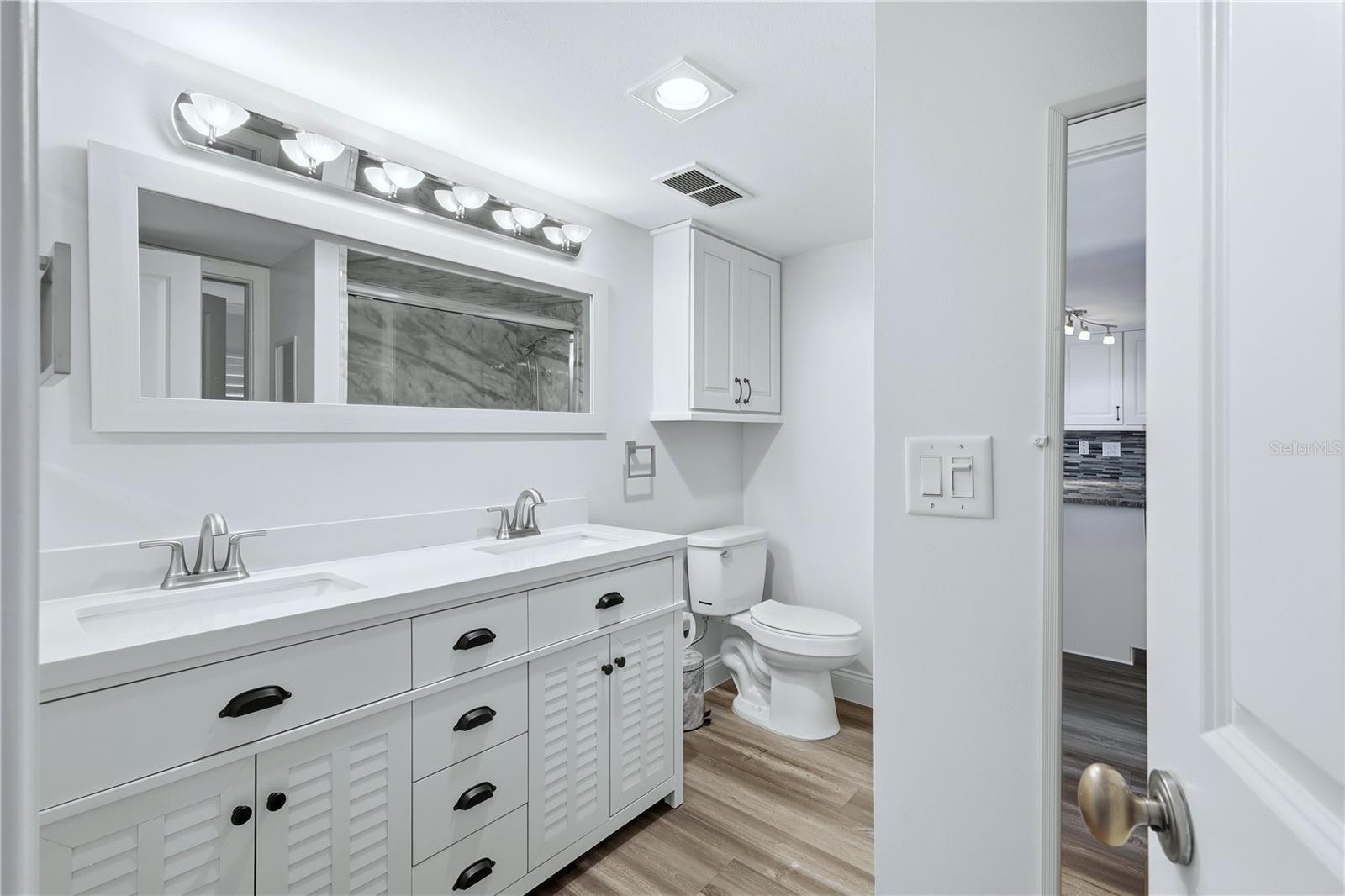 TOWERS - Residential