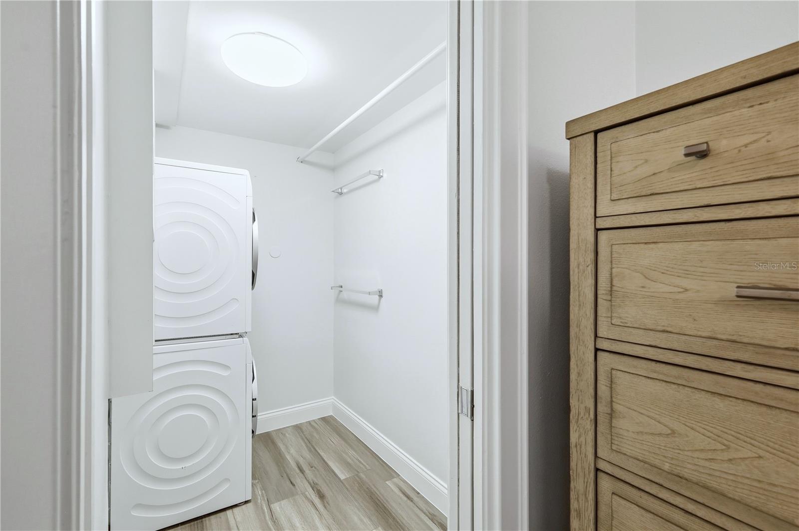 TOWERS - Residential