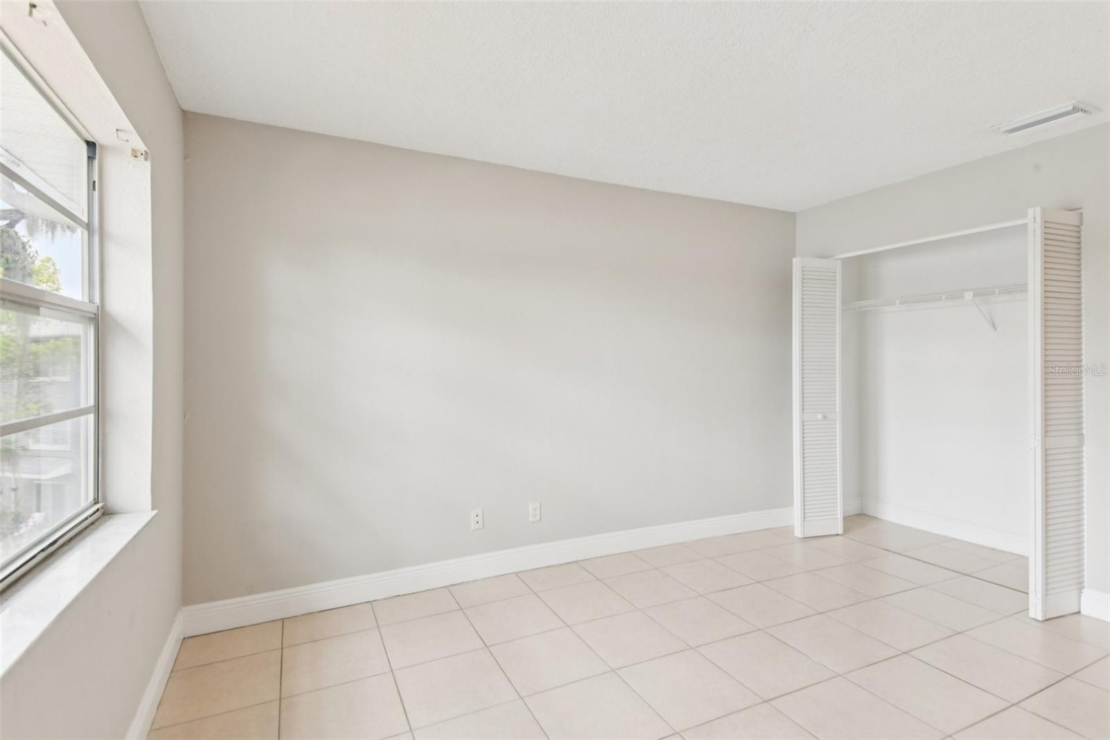 WATERSIDE CONDO III - Residential