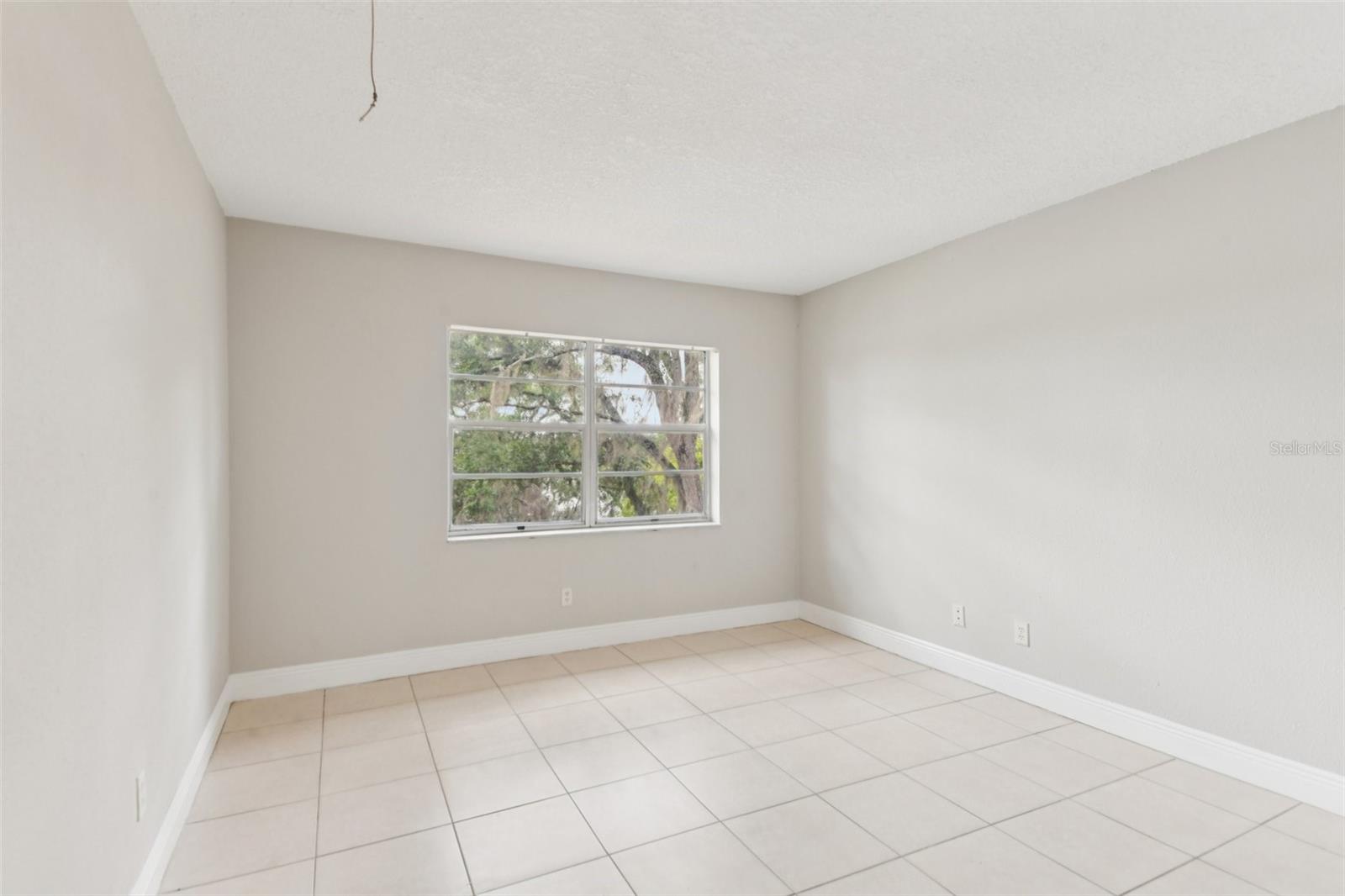 WATERSIDE CONDO III - Residential