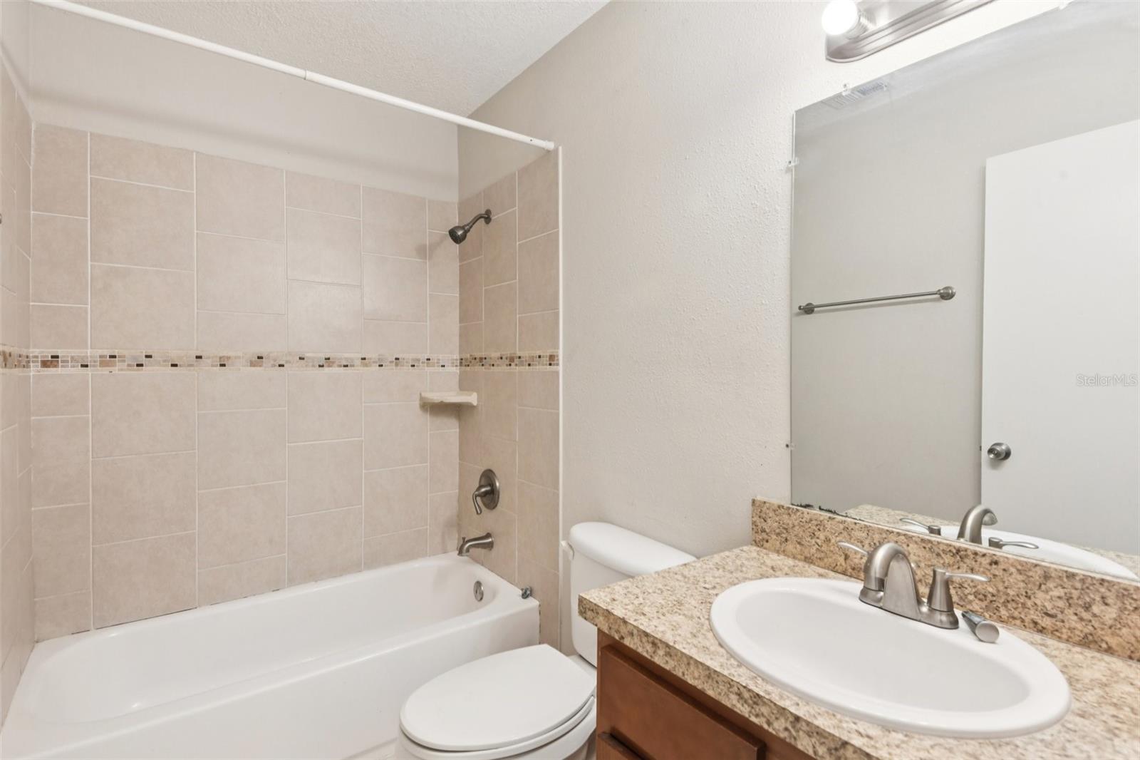 WATERSIDE CONDO III - Residential