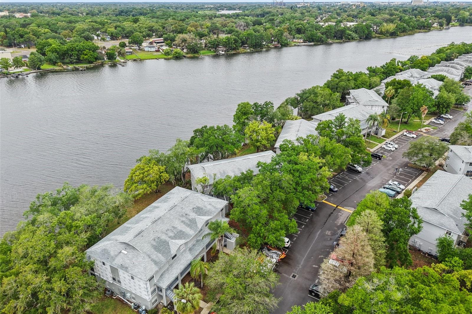 WATERSIDE CONDO III - Residential