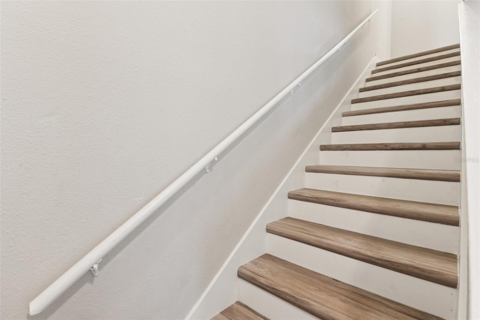 WATERSIDE CONDO III - Residential