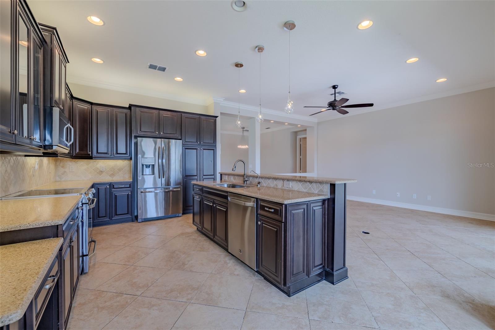 VALENCIA LAKES TR J PH 1 - Residential