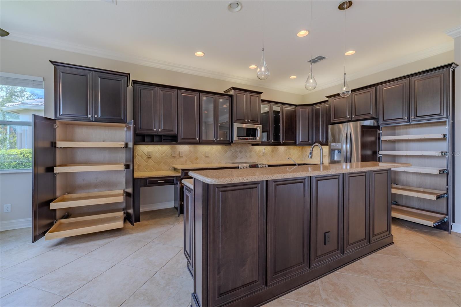 VALENCIA LAKES TR J PH 1 - Residential