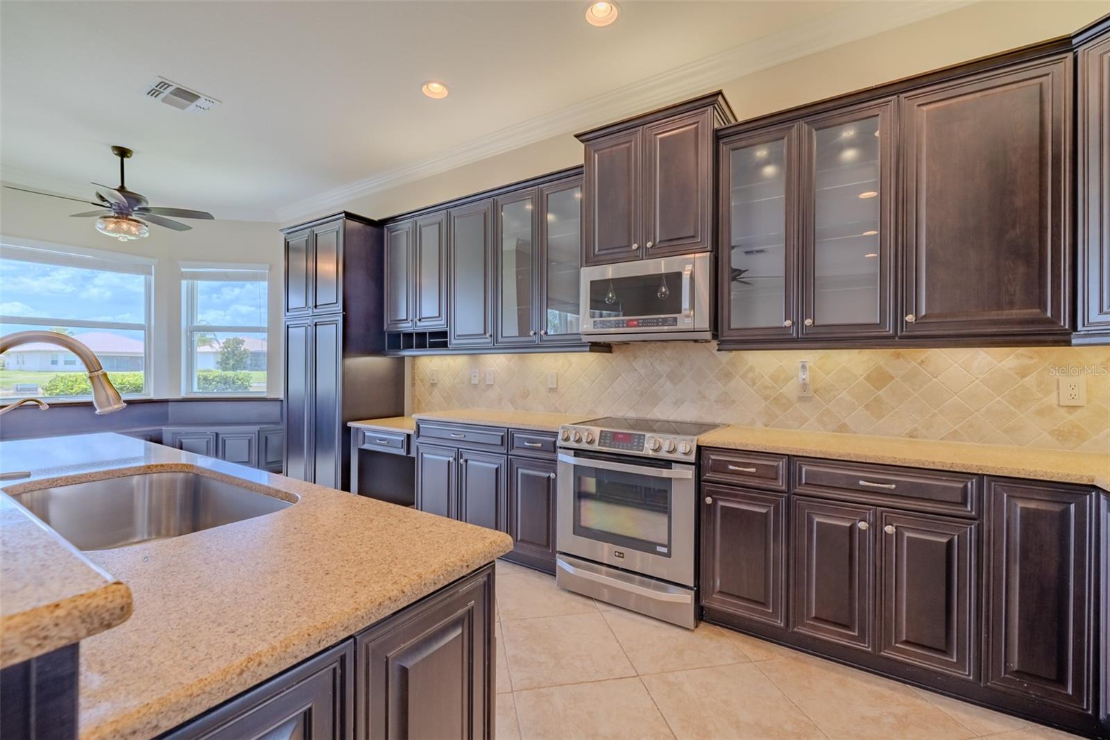 VALENCIA LAKES TR J PH 1 - Residential