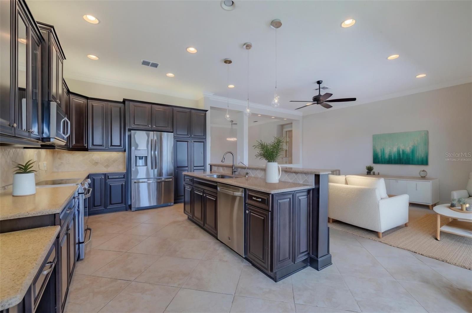VALENCIA LAKES TR J PH 1 - Residential
