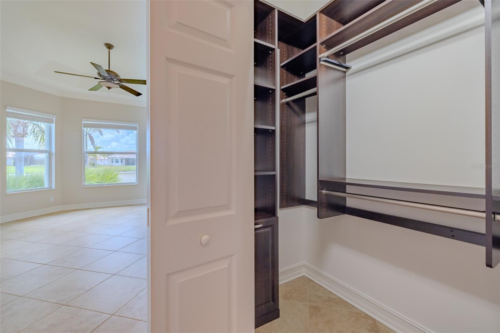 VALENCIA LAKES TR J PH 1 - Residential