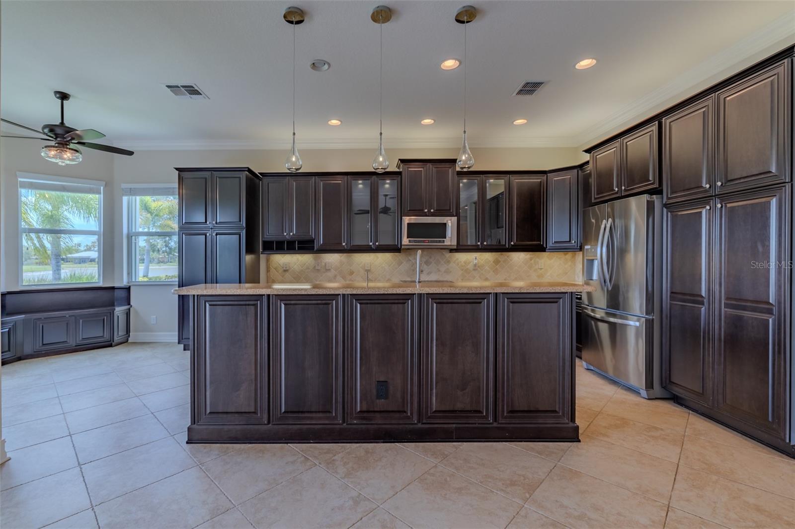 VALENCIA LAKES TR J PH 1 - Residential