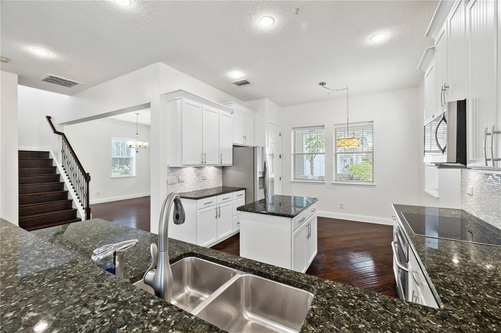 BALDWIN PARK UNIT 10 - Residential Lease
