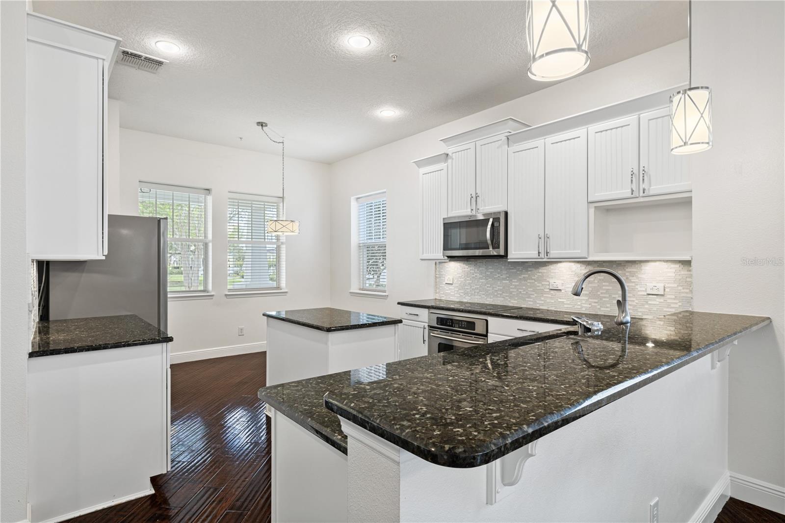 BALDWIN PARK UNIT 10 - Residential Lease