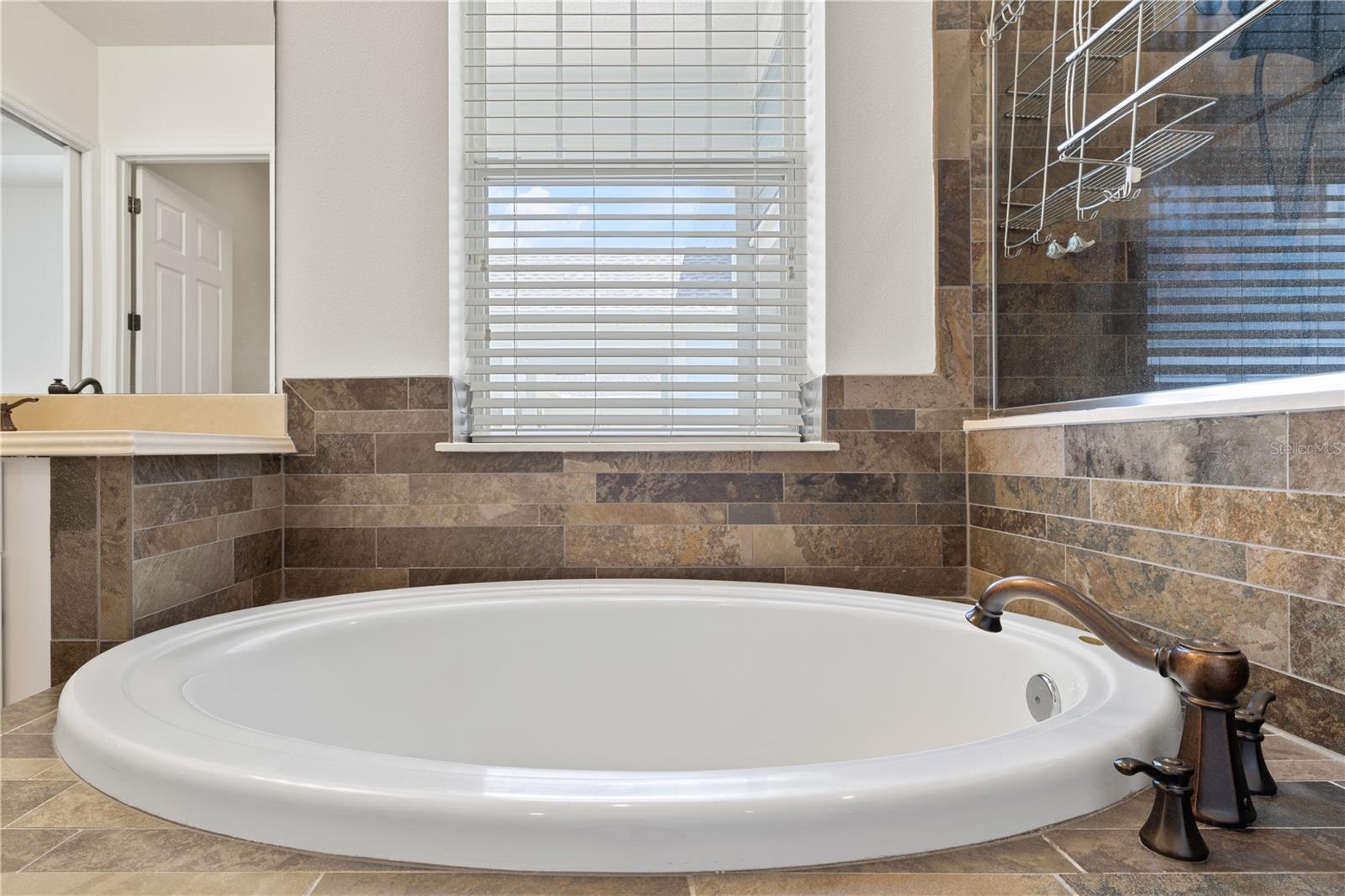 BALDWIN PARK UNIT 10 - Residential Lease