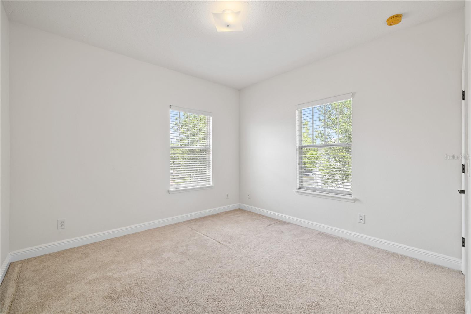 BALDWIN PARK UNIT 10 - Residential Lease